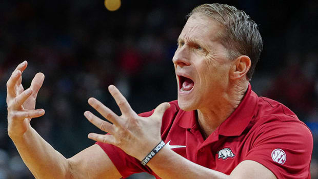 Arkansas coach Eric Musselman urges focus during the Razorbacks' Sweet 16 loss to UConn.